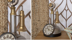 Horloge en forme d'ancien téléphone des années 20, finition vieil argent et doré ancien, 30cm