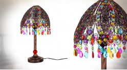 Grande lampe en dentelle de métal cuivré et pampilles en acrylique coloré, ambiance orientale chic, 53cm