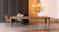 Grande table en teck avec pieds tournés, finition brut, ambiance rustico classique, 300cm