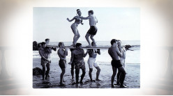 Plaque murale en métal effet vintage, photo de vacances à la mer entre amis, modèle 2, 25x33cm
