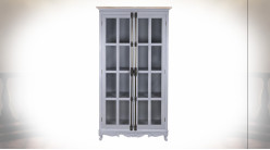 Grande vitrine en bois finition gris pinchard, deux portes à crémones ambiance classique, 193cm