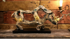 Représentation d'un rhinocéros en résine effet sculpture en bois flotté, ambiance contemporaine chic, 40cm