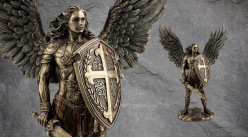 Archange Saint Michel, représentation de l'ange ailes déployées et épée à la main, en résine finition laiton vieilli, collection Terre des Dieux, 35cm