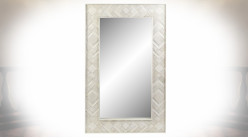 Grand miroir de style moderne en bois de manguier finition blanche, 154cm