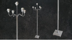 Pied de lampadaire en métal, forme de chandelier à 5 feux, ambiance classique finition gris ancien, 150cm