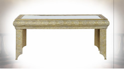 Table basse en métal finition dorée vieillie plateau en miroir de style oriental, 105.5cm
