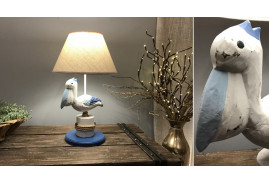 Lampe à poser avec sculpture d’oiseau marin dans le pied, ambiance port de plaisance