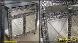 Buffet style marocain métal embossé et habillage en miroirs