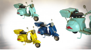 Série de 3 reproductions de scooters en métal ambiance vintage, 18cm