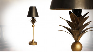 Lampe de table en métal finition laiton doré et noir charbon, pieds en épis, ambiance classique élégante, 64cm
