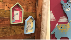 Série de 2 cadres photos en forme de maisonnette et motifs de lamas, ambiance chambre d'enfant, 30cm
