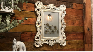 Miroir rectangulaire de style boroco romantique, finition blanc effet ancien avec reflets dorés, ambiance chic, 65cm