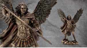 Archange Saint-Michel, représentation de l'ange du Premier Rayon ailes déployées, en résine finition bronze vieilli, collection Terre des Dieux, 29cm