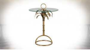 Table d'appoint en métal et verre, ambiance coloniale avec feuilles de palmiers, finition vieux doré, 70cm