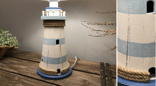Lampe de salon en bois en forme de phare, finition effet vieilli, abat jour en coton Ø30cm