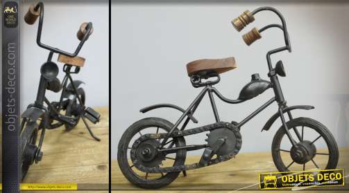 Vélo décoratif en forme d’objet déco vintage façon trésor de brocante