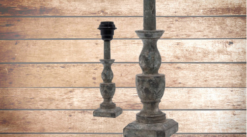 Pied de lampe de chevet en bois sculpté, finition bleutée effet ancien